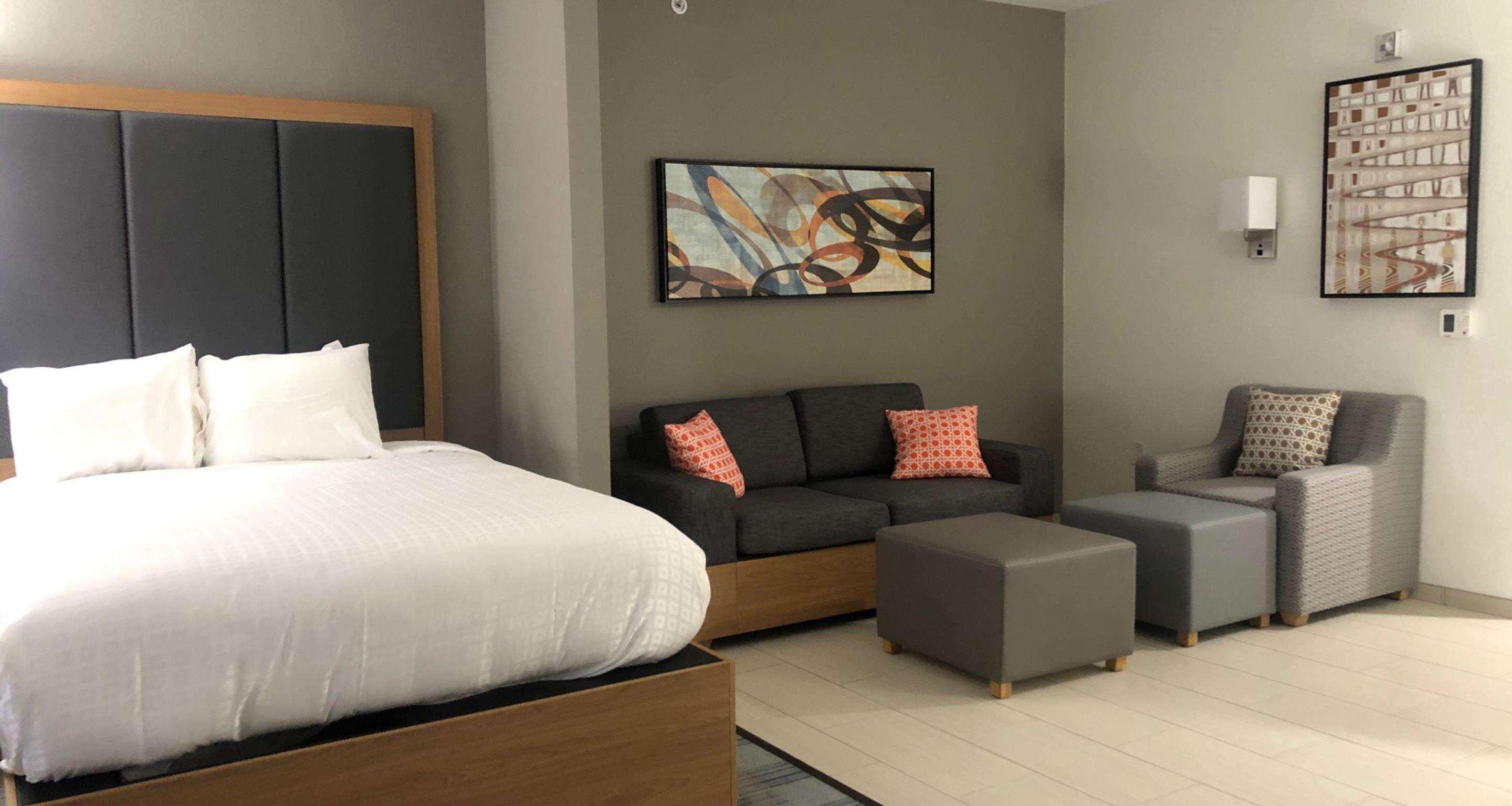 La Quinta Inn & Suites By Wyndham Coralville Iowa City Екстериор снимка