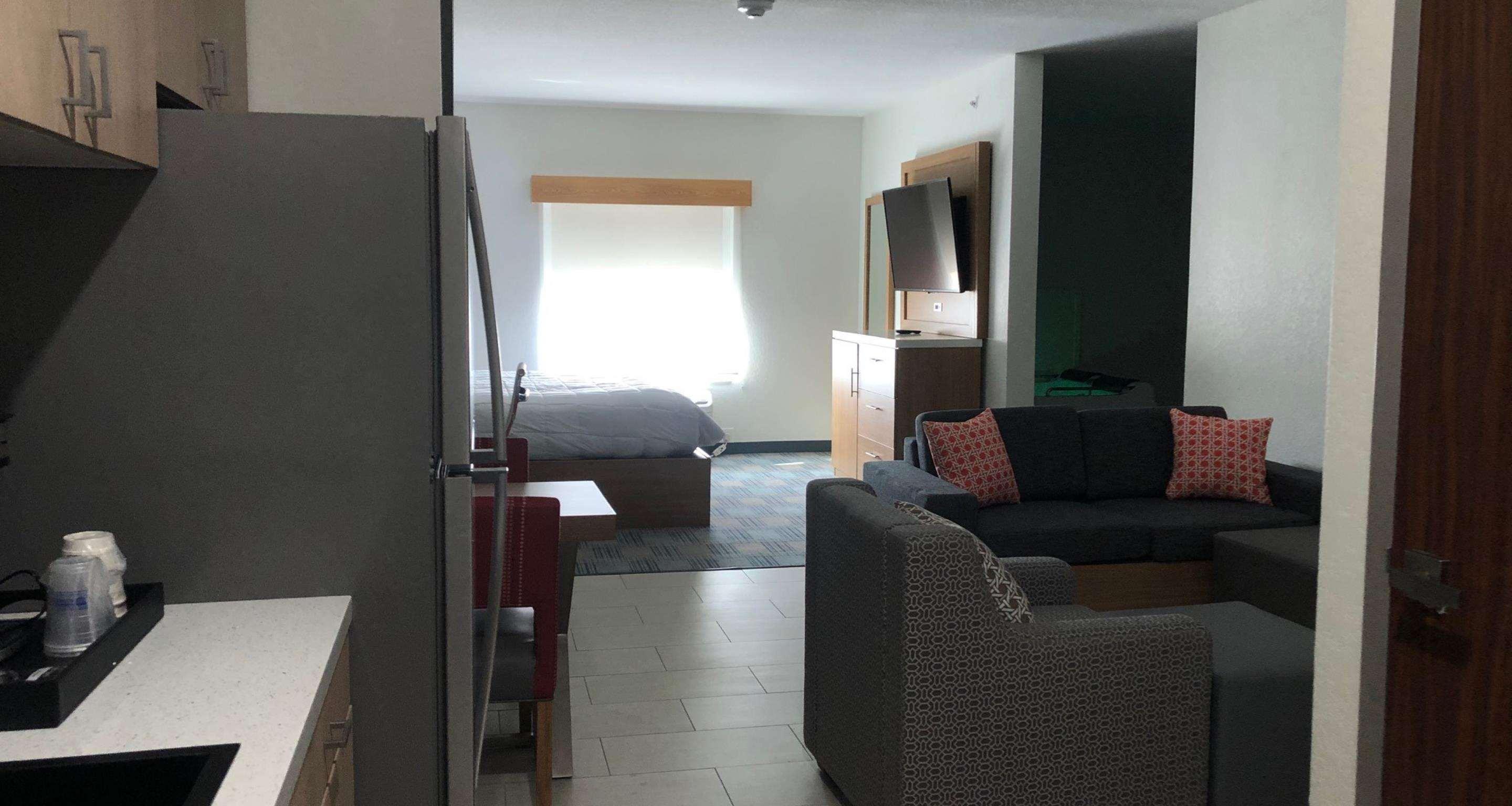 La Quinta Inn & Suites By Wyndham Coralville Iowa City Екстериор снимка