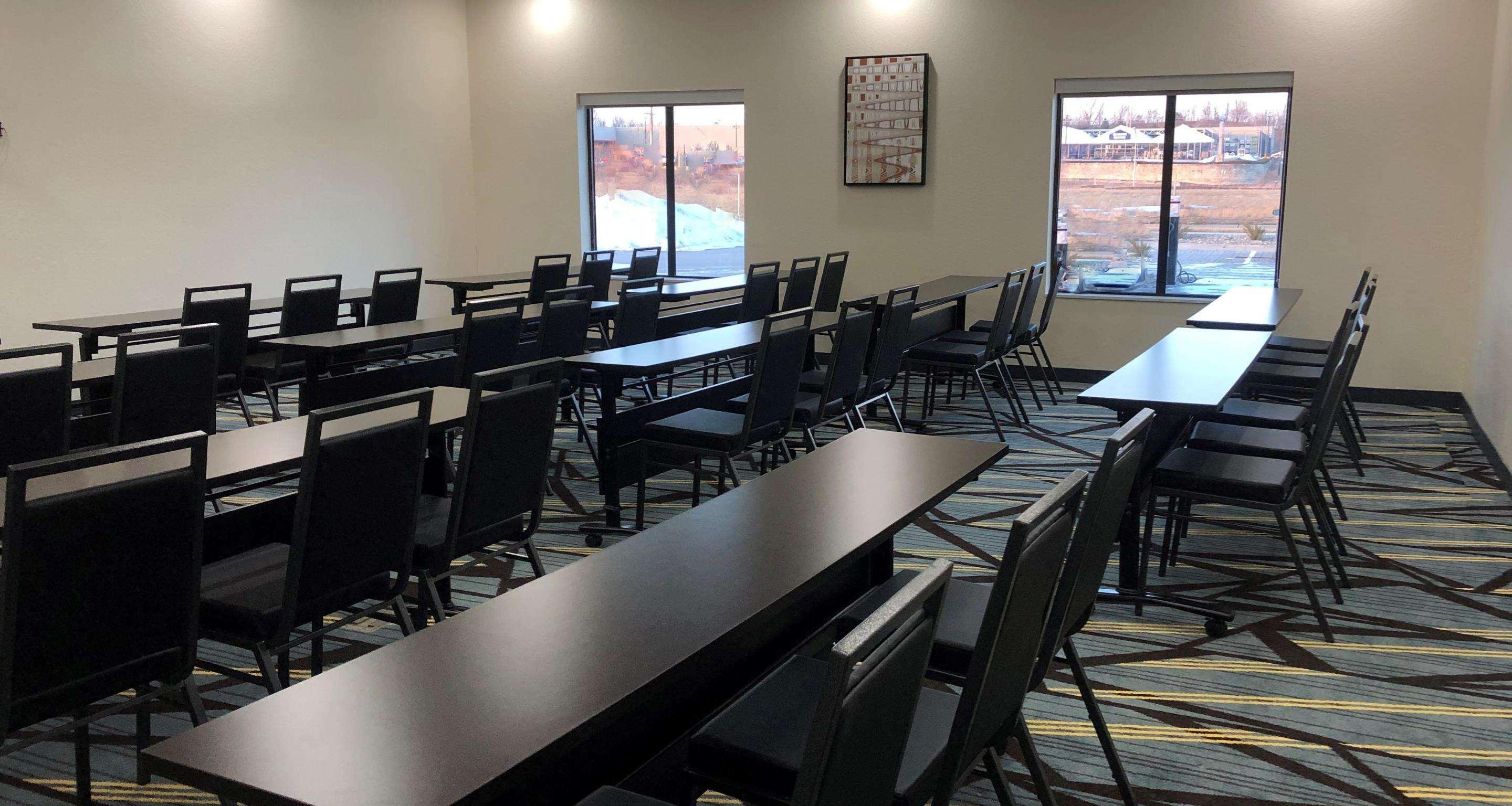 La Quinta Inn & Suites By Wyndham Coralville Iowa City Екстериор снимка
