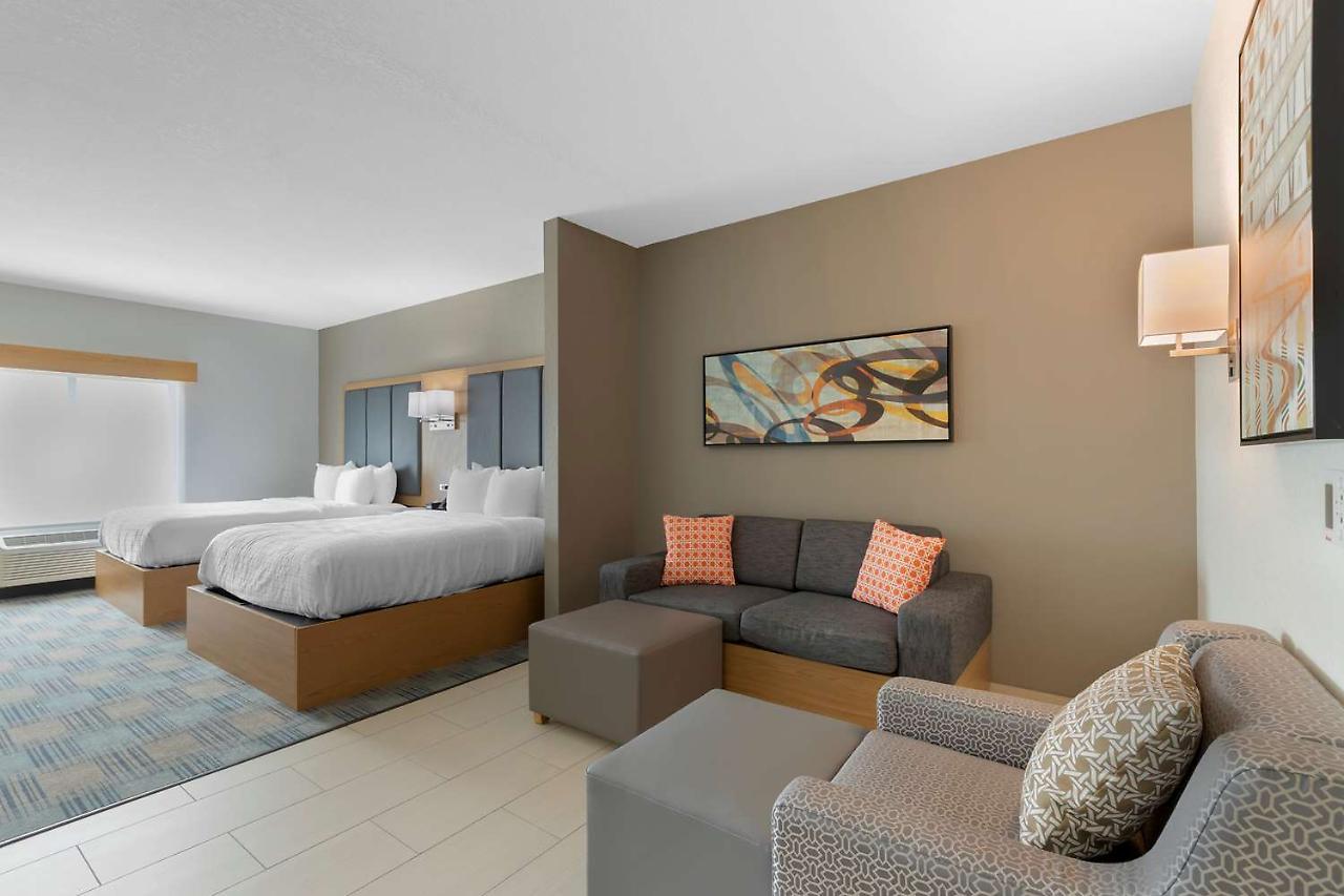 La Quinta Inn & Suites By Wyndham Coralville Iowa City Екстериор снимка